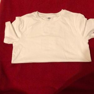 Old navy white t-shirt